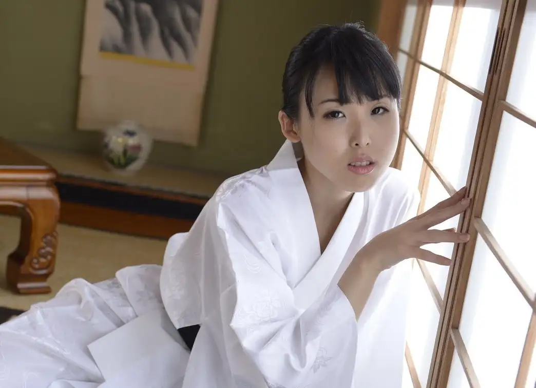 和服美女室内写真 - Kimono girl indoor - 기모노 여인 실내 화보 - Mỹ nữ Kimono trong nhà - 和服美女の室内写真